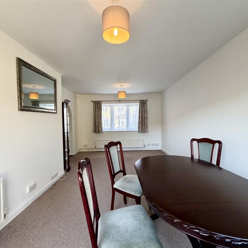 2 Bedroom House To Let - Photo 1