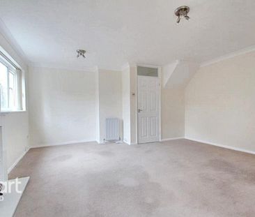 3 bedroom link detached house to rent - Photo 2