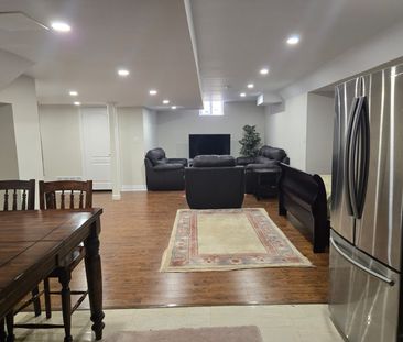 For Lease - 3144 Clipperton Drive, Mississauga, Ontario - Photo 3