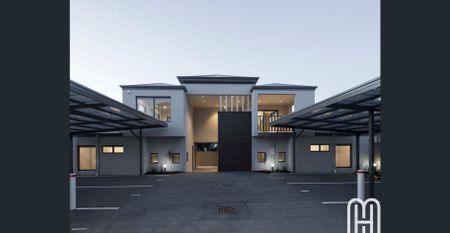 Modern, spacious and convenient! - Photo 4