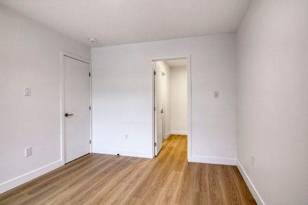 10 Rosemount Avenue - Photo 3