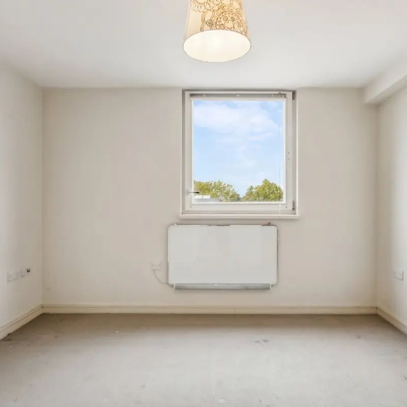 1 bedroom flat in Richmond - Photo 1