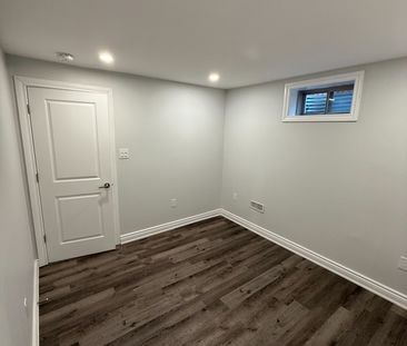 For Lease - 18 Beaconsfield Drive, Vaughan, Ontario - Photo 3