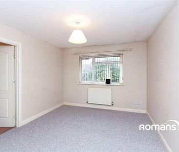 Poyle Road, Tongham, Farnham, Surrey, GU10 - Photo 3