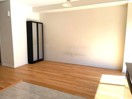 For Lease - 24 Imperial College Lane, Markham, Ontario - Photo 5