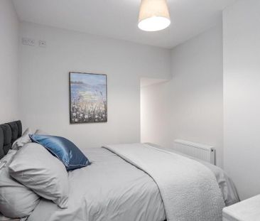 Apartment 2 24 Wellington Park, Belfast, BT9 6DL - Photo 5