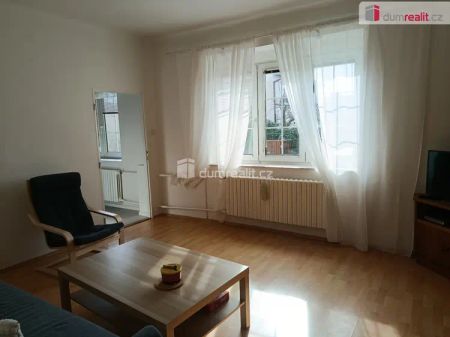 Velmi pěkný byt 2+1 po rekonstrukci, Praha 6 – Liboc - Photo 3