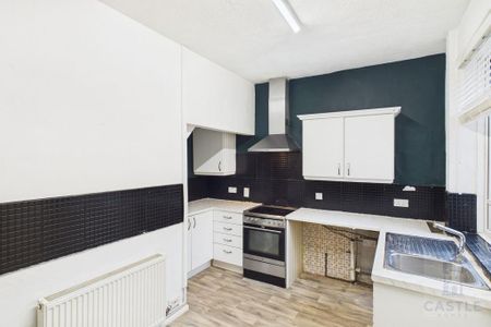 2 bedroom terraced house to rent - Photo 2