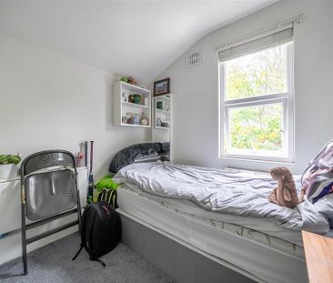 4 bedroom terraced house to rent - Photo 6