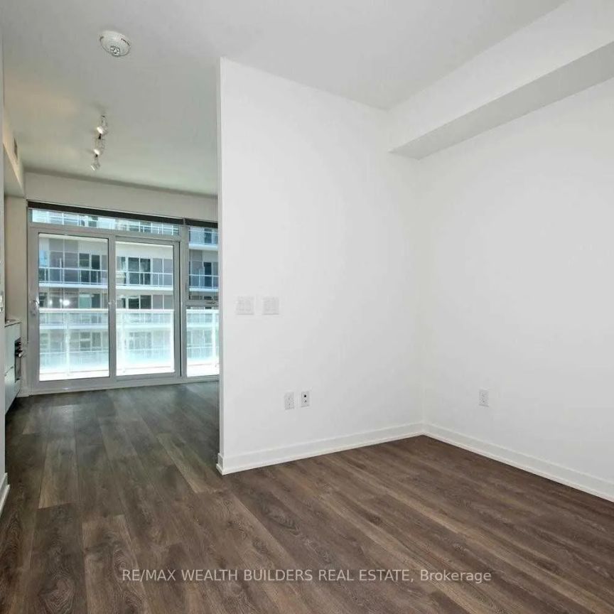 20 Richardson Street #913 - Photo 1