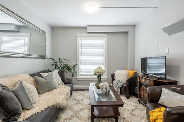 For Lease - 4475 First Avenue, Niagara Falls, Ontario - Photo 1