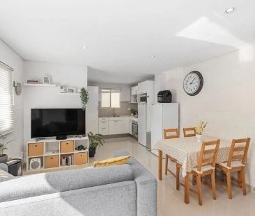 Studio Style Granny Flat! - Photo 3