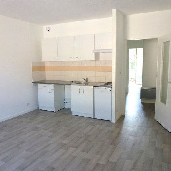 Appartement À Louer 2 Pièces , 33 M² - Photo 2