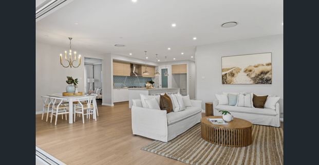 Gorgeous Family Home in Desirable Location - Photo 1