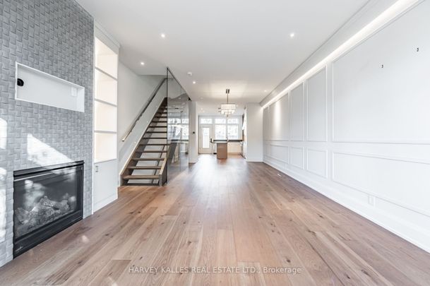 Semi-Detached Home For Lease | C8136358 - Photo 1