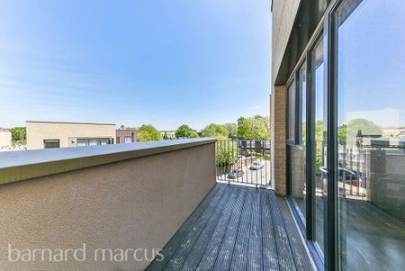 Grahame Park Way - Photo 5