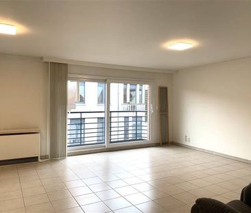 Appartement te huur - Photo 1