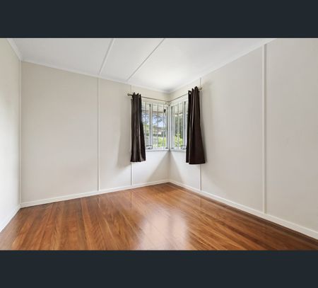 73 St Patrick Avenue, Kuraby, Qld 4112 - Photo 4