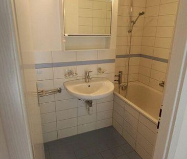 Schöne 4.5Zi-Wohnung mit Balkon zu vermieten - Photo 4