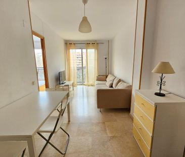 Piso de alquiler en Industria, Sagrada Família - Photo 2