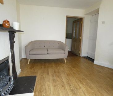 4 bedroom terraced house to rent - Photo 2