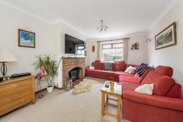 4 bedroom semi-detached house to rent - Photo 1