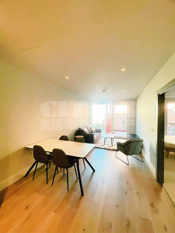 Artisi, Civic Avenue, Hammersmith, W6 - Photo 2