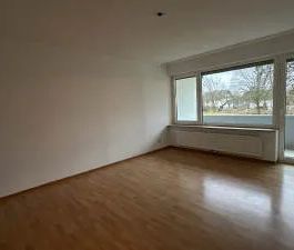 Praktisch geschnittene 3-ZimmerWohnung mit Balkon - Foto 1