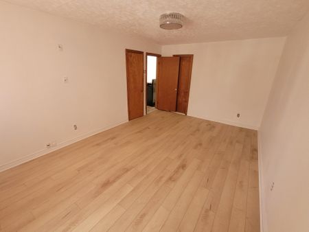 Condo for rent, Montréal (Saint-Léonard) - Photo 3