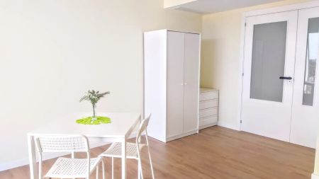 Rooms for rent in 4-bedroom apartment in Alfara Del Patriarca - Photo 2