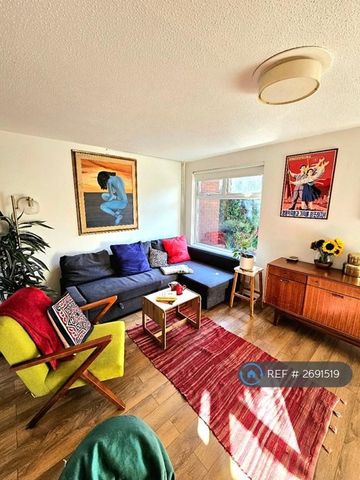 3 bedroom maisonette to rent - Photo 3