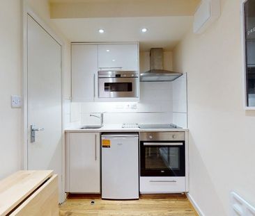 Studio to rent - Photo 5