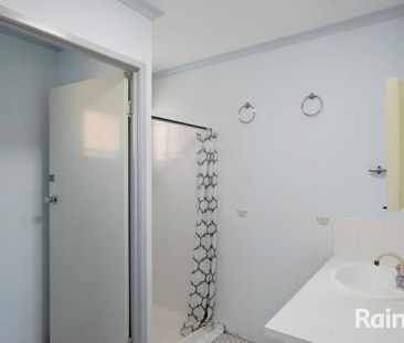 Conveniently located 2-Bedroom Unit in West Gladstone - Photo 6