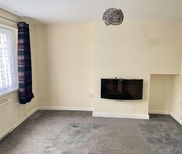 2 bedroom end of terrace house to rent - Photo 6