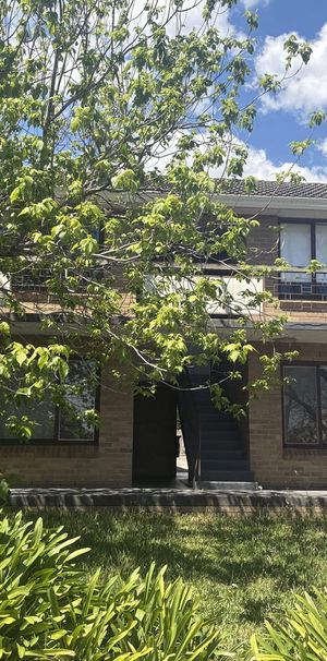 Prime Location! - Photo 1