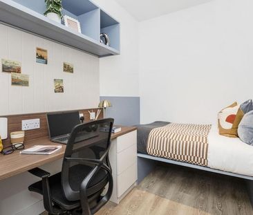 1 bedroom in a flat share to rent - Photo 4