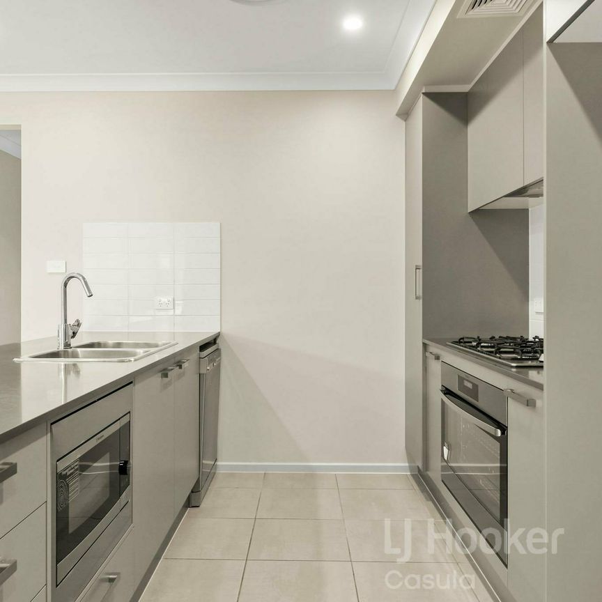 4 Bedroom Duplex - Photo 1