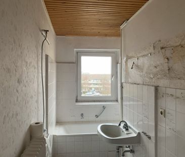 AN SELBSTRENOVIERER! Ostpreußenring, helle 3 Zi.-Whg. ca. 73qm im 3... - Photo 4