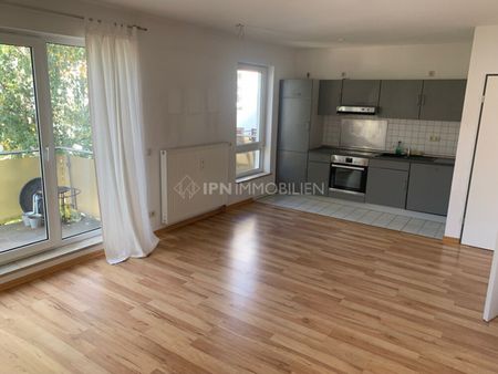 Helle Etagenwohnung mit EBK, Tageslicht-Duschbad und Balkon in der östlichen Altstadt - Photo 5
