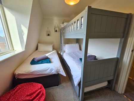 3 bedroom terraced house to rent - Photo 3