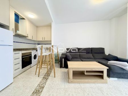 Three-room apartment in the center of Torrevi - Photo 4