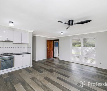 Charming 3-Bedroom Rental with Spacious Outdoor Living - Photo 3