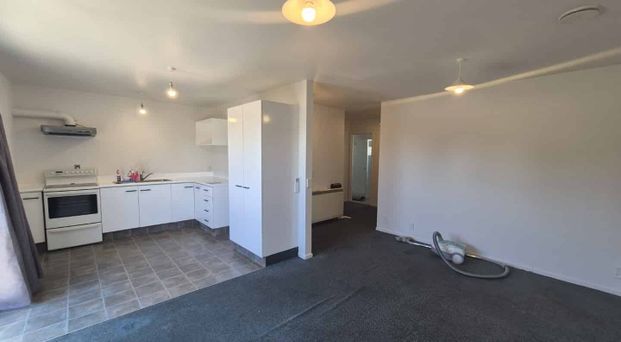 Secure your student property for 2026! - Photo 1