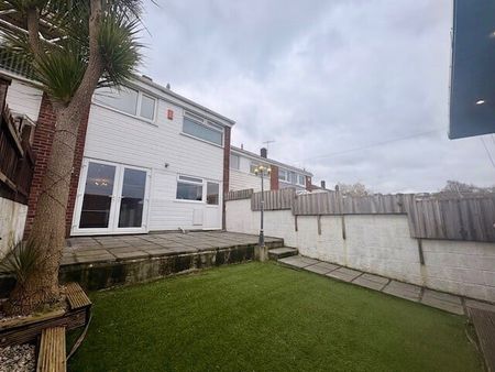 Allerton Walk - Photo 3