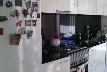 Carrer de Pamplona, Barcelona, Catalonia 08018