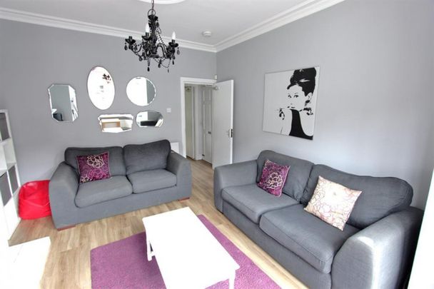 5 bedroom House To Let - Photo 1