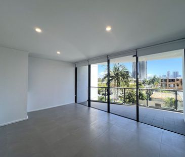 Modern Three-Bedroom Apartment in ‘Riva on Chevron’ - Photo 6