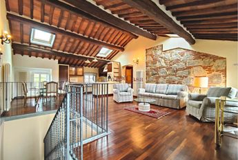 Elegante appartamento rustico in casa colonica