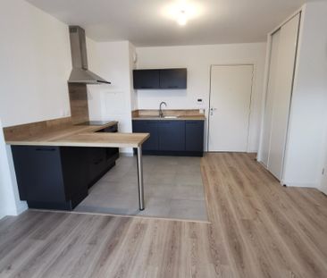 Location Appartement 2 pièces 44m² - Photo 2