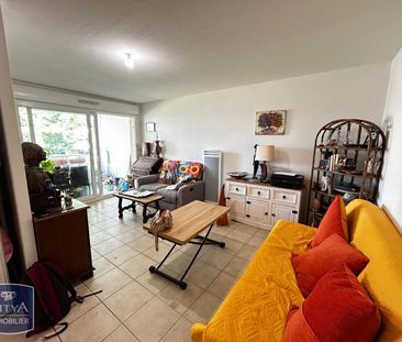 Location Appartement 2 pièces 49m² MONT DE MARSAN 40000 - Photo 3